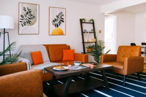 Luxurious Remodeled 1BR Condo